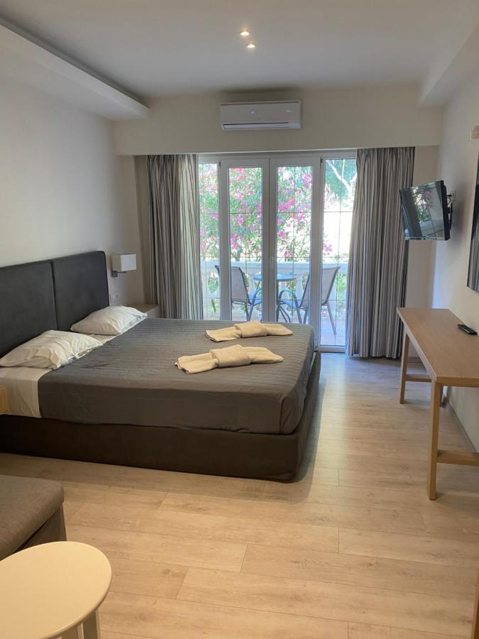 Callisto Beach Hotel Liapades Eksteriør billede
